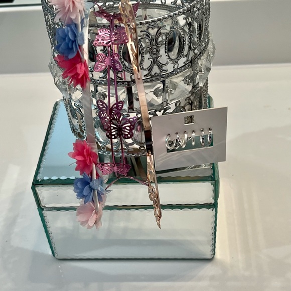 👜 Betsey Johnson Mini Barrel Purse w/ Surprise - Picture 8 of 10